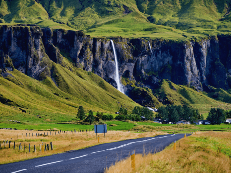 Package tours to Iceland from Australia